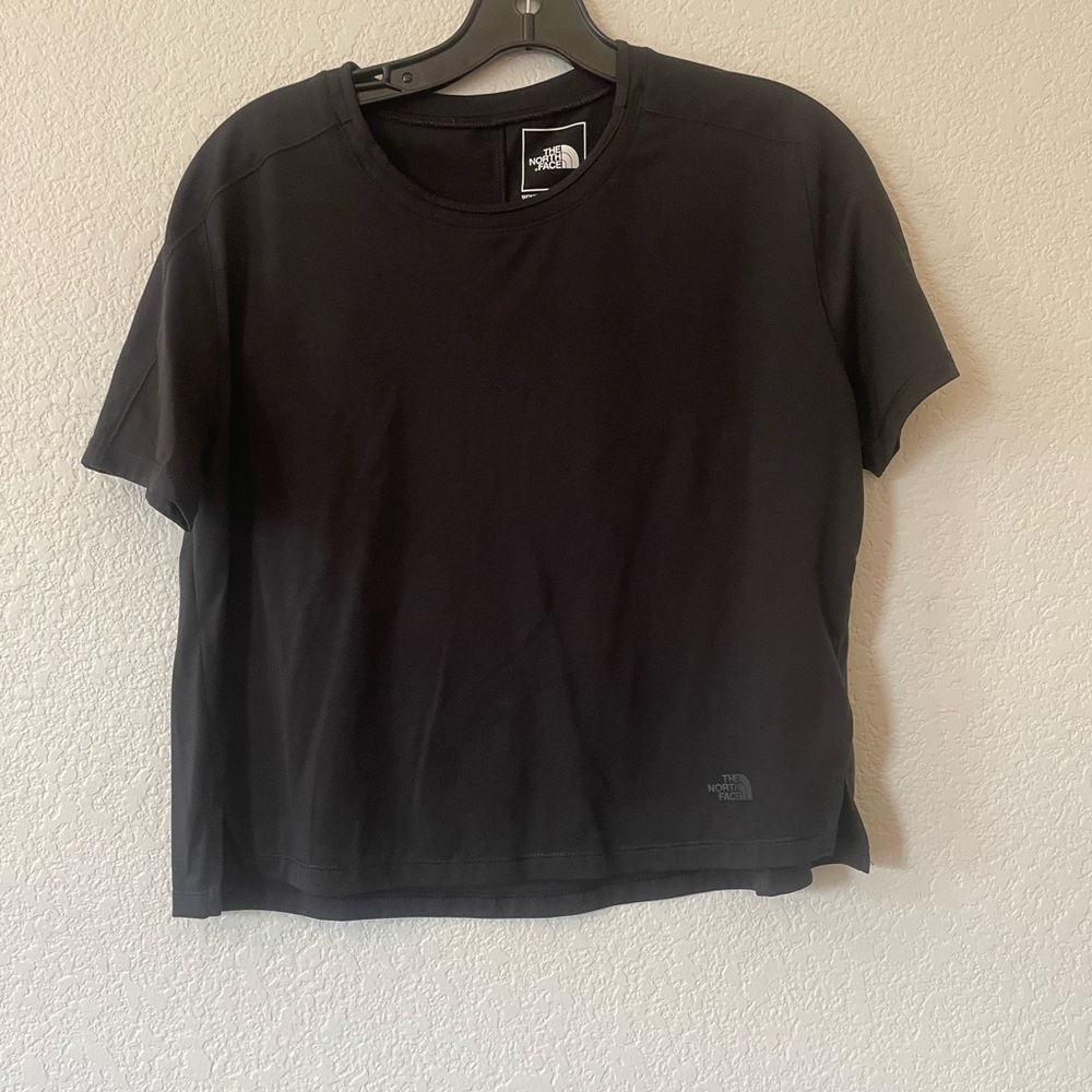Black North Face workout top size small